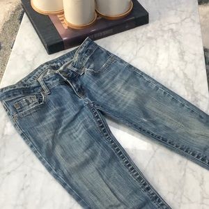 American Eagle straight leg stretch denim